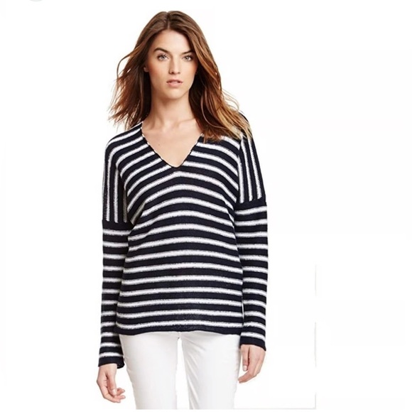 NWT VINCE 100% Linen V Neck Blue/White Stripe Sweater SZ M - Picture 1 of 10